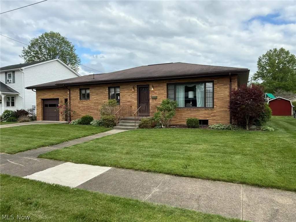 120 E 21st Street, Dover, OH 44622 - #1