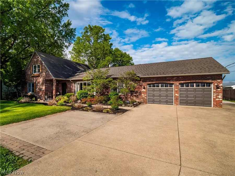 4802 Center Road, Avon, OH 44011 - #2