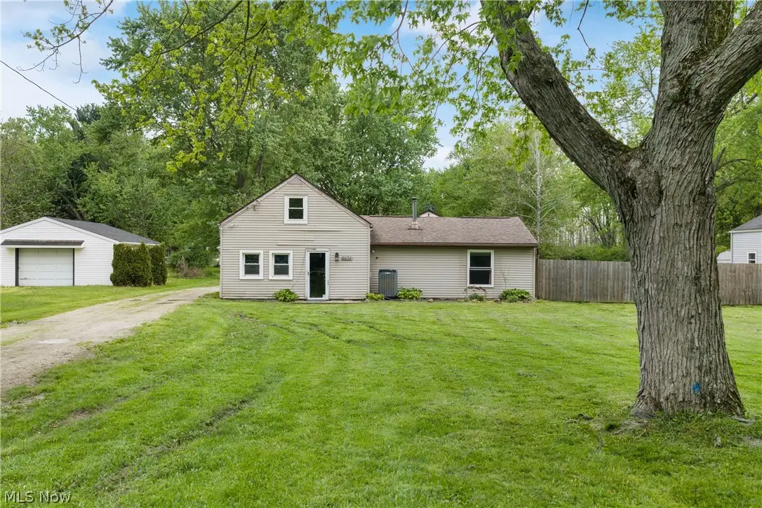5434 Clay Street, Louisville, OH 44641 - #1