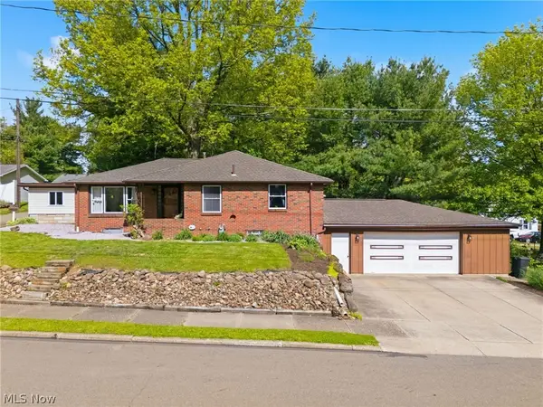 330 Tuscarawas Ne Street, Navarre, OH 44662
