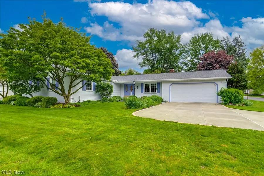 2420 Orchid Nw Street, North Canton, OH 44720 - #2