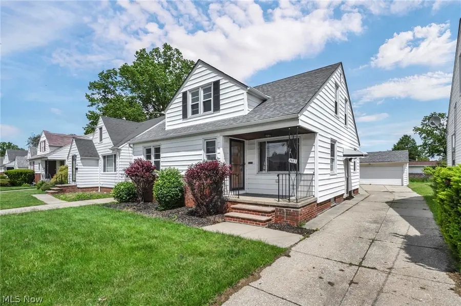 24831 Stephen Avenue, Euclid, OH 44123 - #2