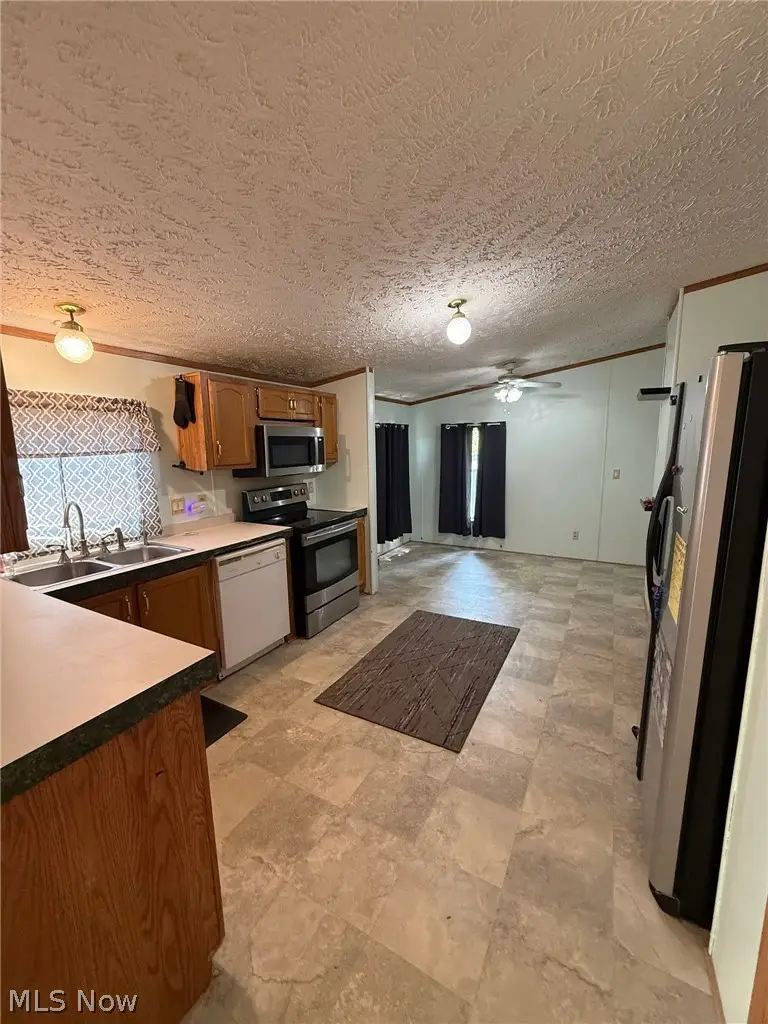 6476 Linda Lane, Ravenna, OH 44266 - #3