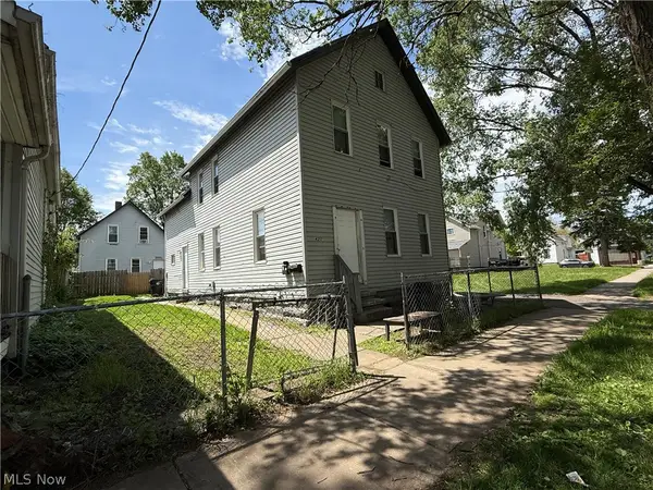 4217 Hyde Avenue, Cleveland, OH 44109