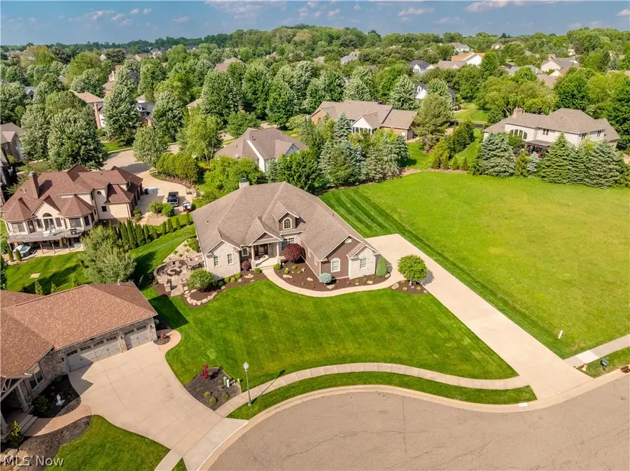8591 Harlequin Nw Circle, Massillon, OH 44646 - #2