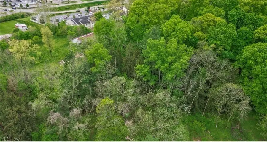 305 County House Lane, Marietta, OH 45750 - #3
