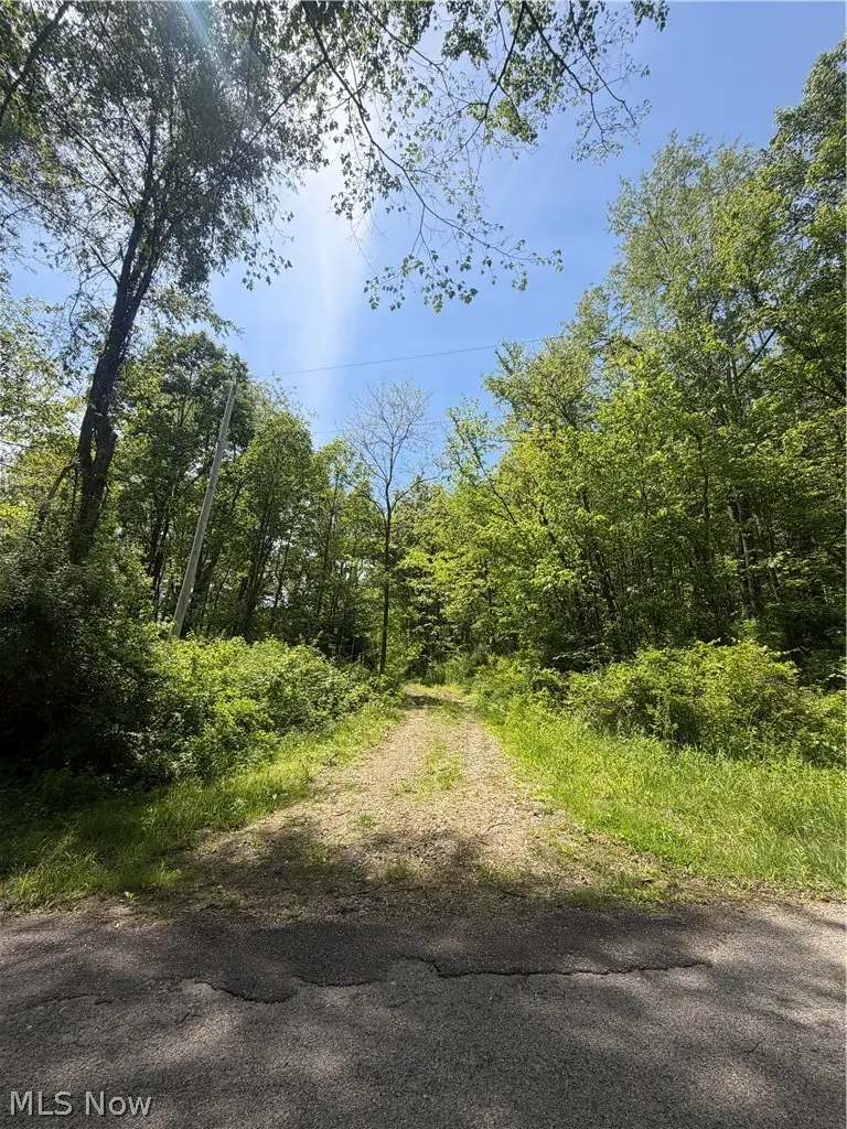 Se Robinhood Rd, Dennison, OH 44621 - #1