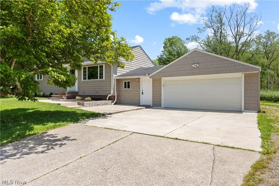 15665 Bennett Road, North Royalton, OH 44133 - #3