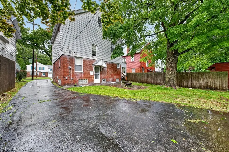 3954 Bluestone Road, Cleveland Heights, OH 44121 - #3