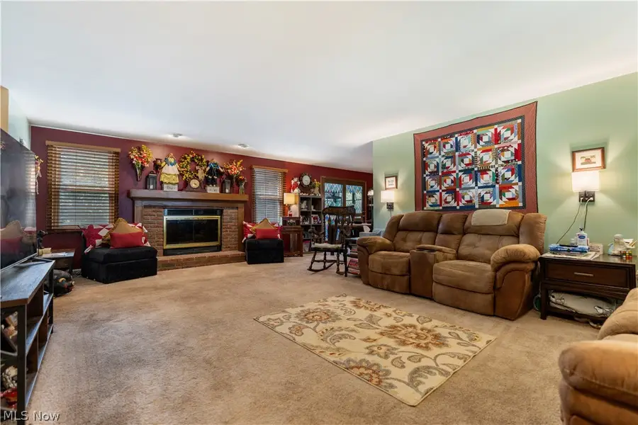 1649 Harmony Sw Lane, North Canton, OH 44709 - #3