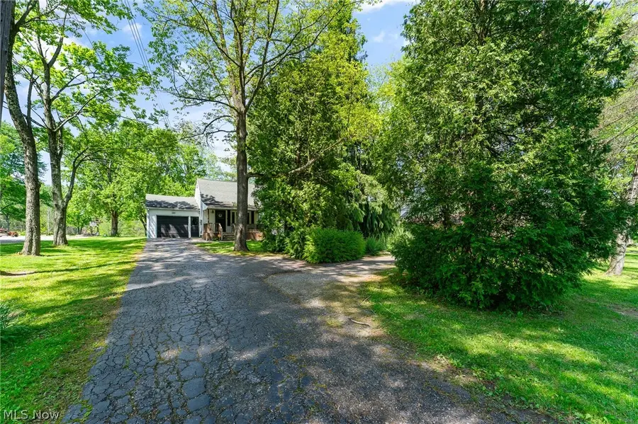 1521 W Park Avenue, Niles, OH 44446 - #2