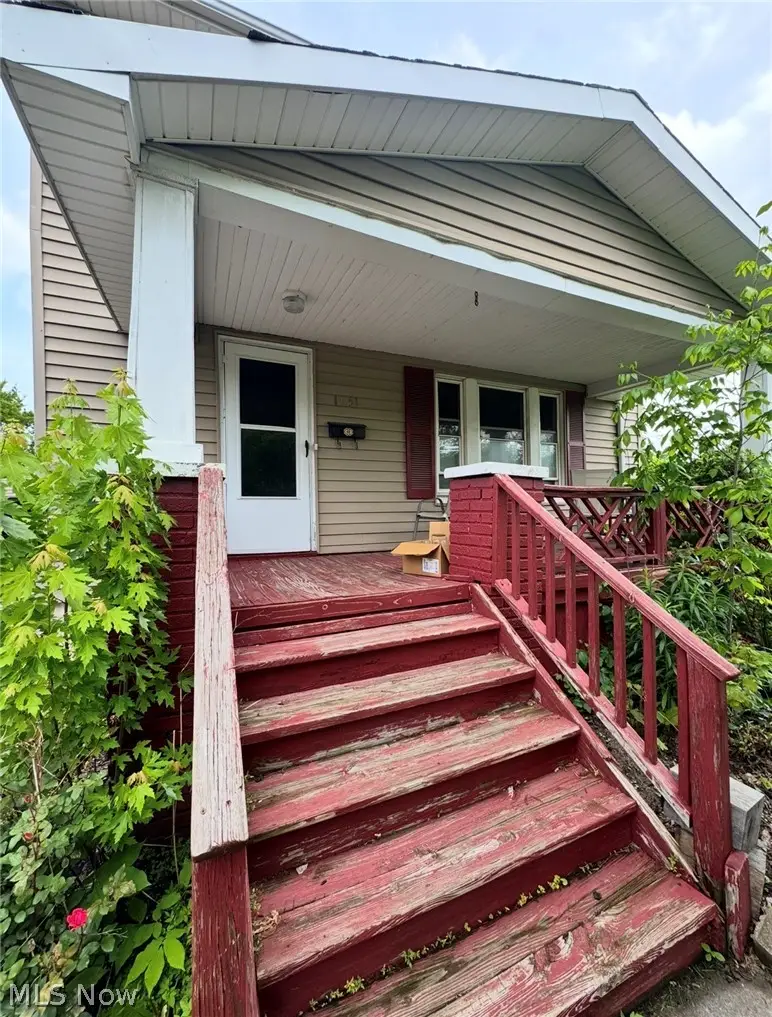 1651 E 33rd Street, South Lorain, OH 44055 - #2