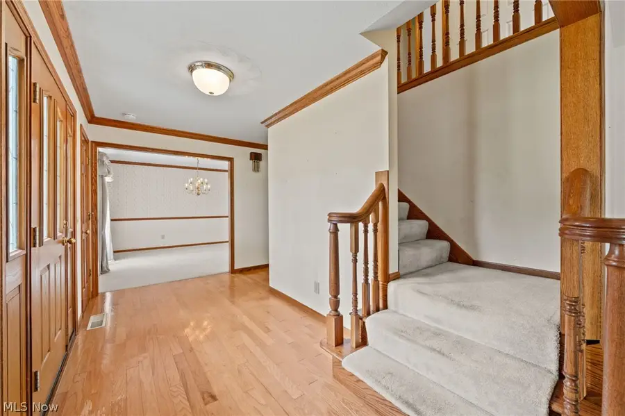 6037 Sandy Ridge Nw Circle, North Canton, OH 44720 - #3