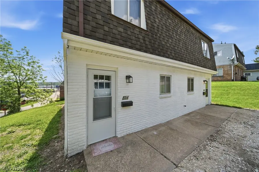 504 2nd Ne Street, Massillon, OH 44646 - #3