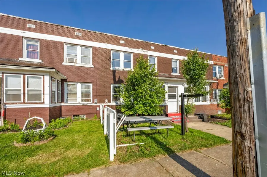 8 Anaconda Road, Akron, OH 44310 - #3