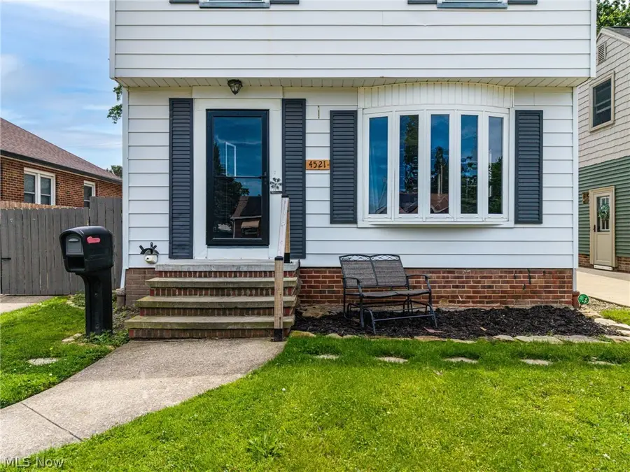 4521 Torrington Avenue, Parma, OH 44134 - #2