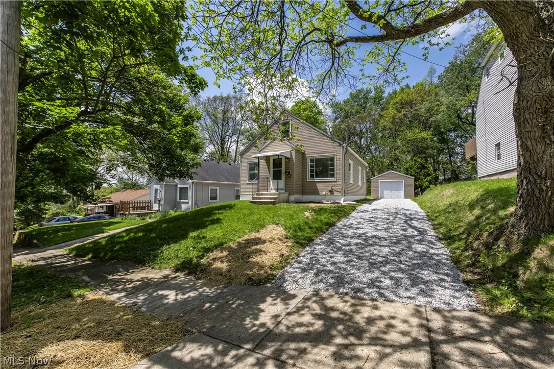 144 Malacca Street, Akron, OH 44305 - #1