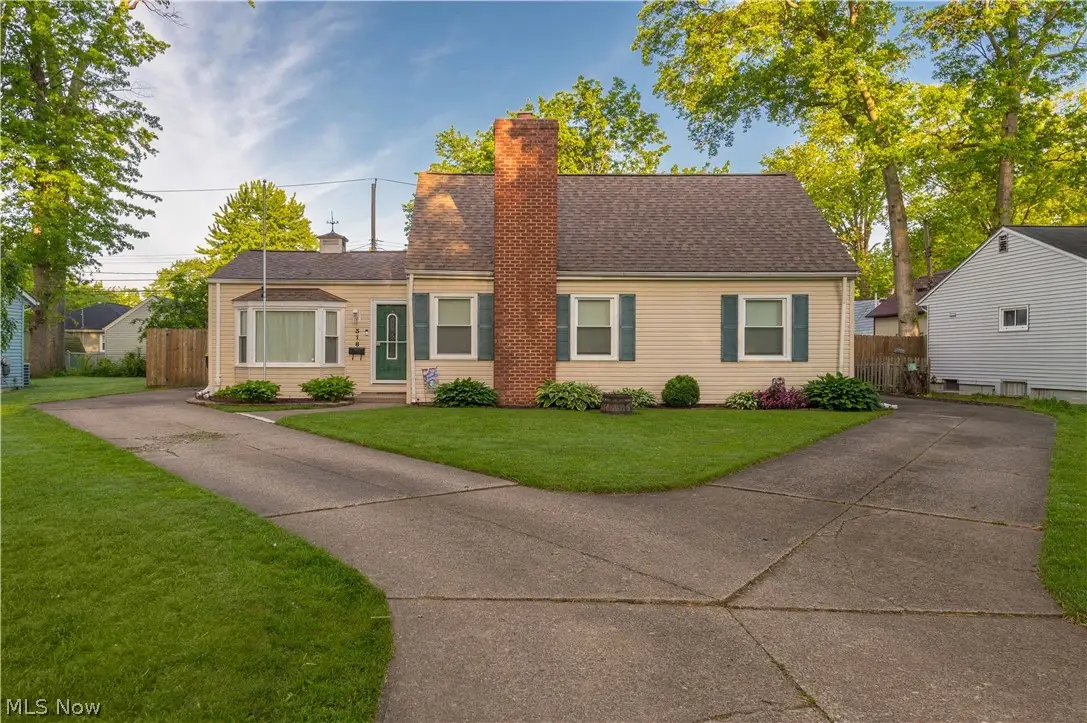 318 Bellaire Road, Avon Lake, OH 44012 - #1