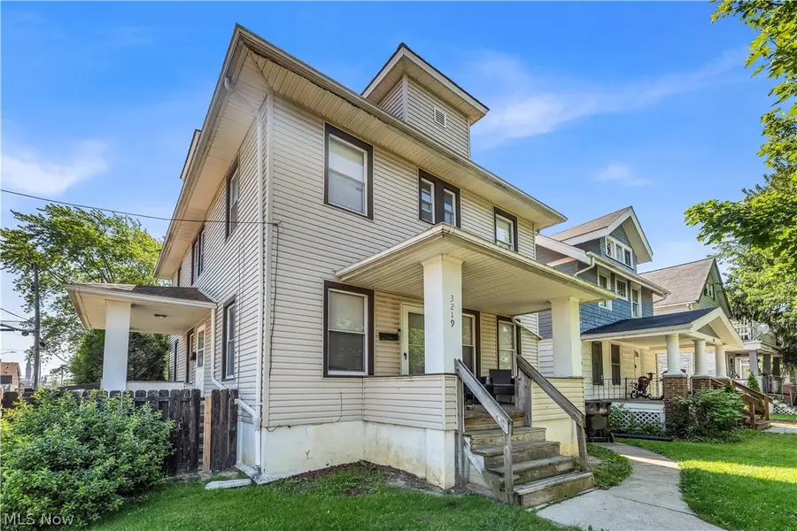 3219 W 112th Street, Cleveland, OH 44111 - #2