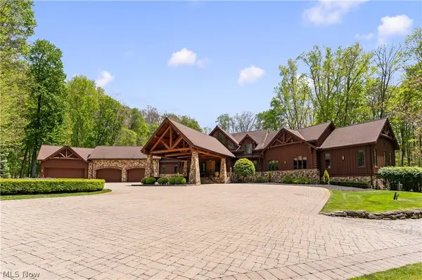 805 Cascades Drive, Aurora, OH 44202