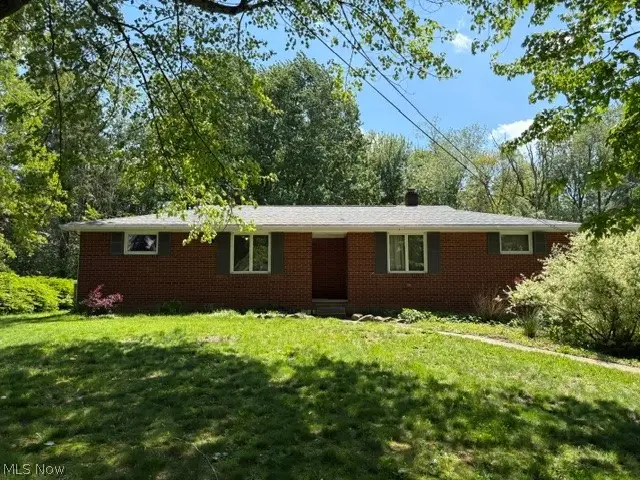 12900 Sunset Nw Circle, Uniontown, OH 44685 - #2