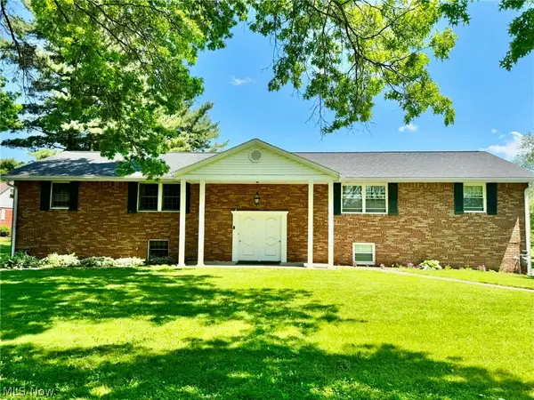 1236-1238 Bowen Nw Circle, Canton, OH 44708