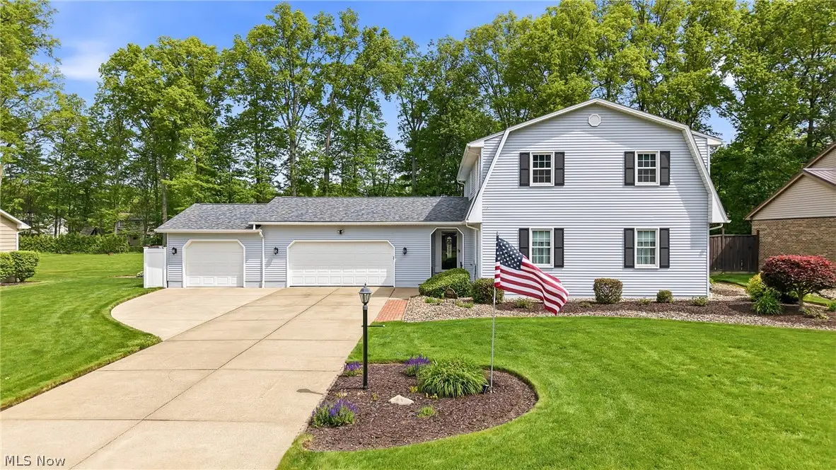 8965 Altura Ne Drive, Warren, OH 44484 - #1