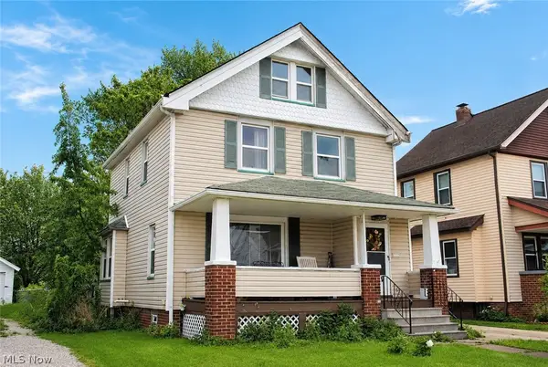2027 Bunts Road, Lakewood, OH 44107