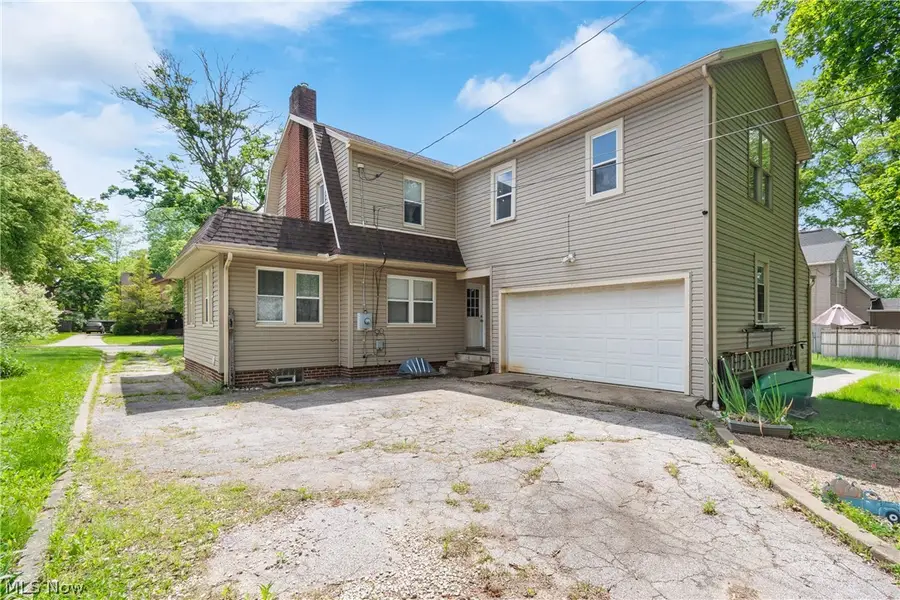 1359 Delia Avenue, Akron, OH 44320 - #2