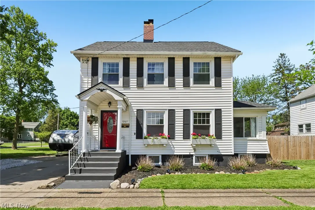 1267 Liberty Avenue, Barberton, OH 44203 - #1