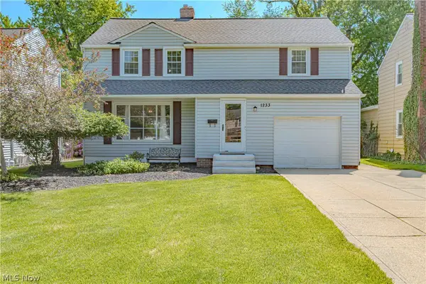 1233 Brainard Road, Lyndhurst, OH 44124