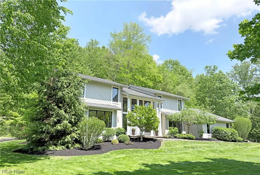 2239 Edgeview Drive, Hudson, OH 44236 - #3