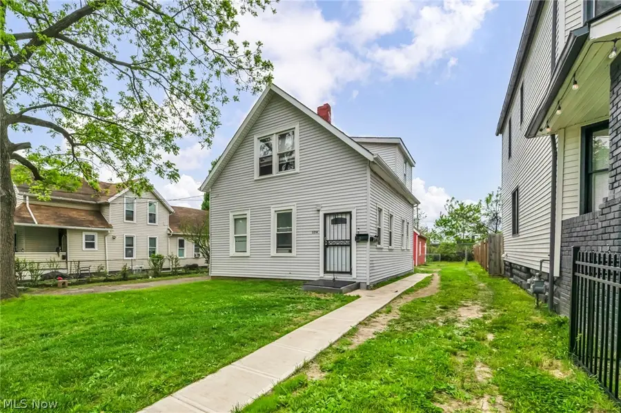 3214 W 61st Street, Cleveland, OH 44102 - #3