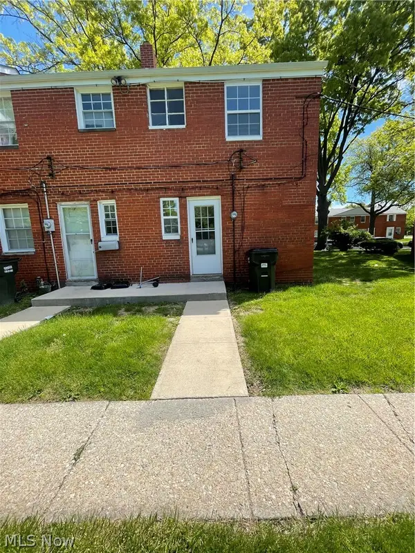 490 Kenwood Drive #J, Euclid, OH 44123