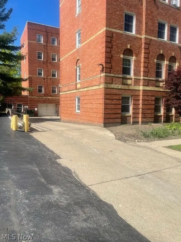 15820 Van Aken #303, Shaker Heights, OH 44120 - #2