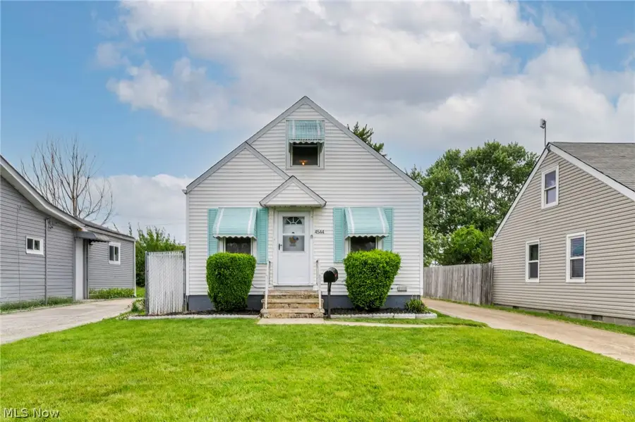 4544 W 148th Street, Cleveland, OH 44135 - #2