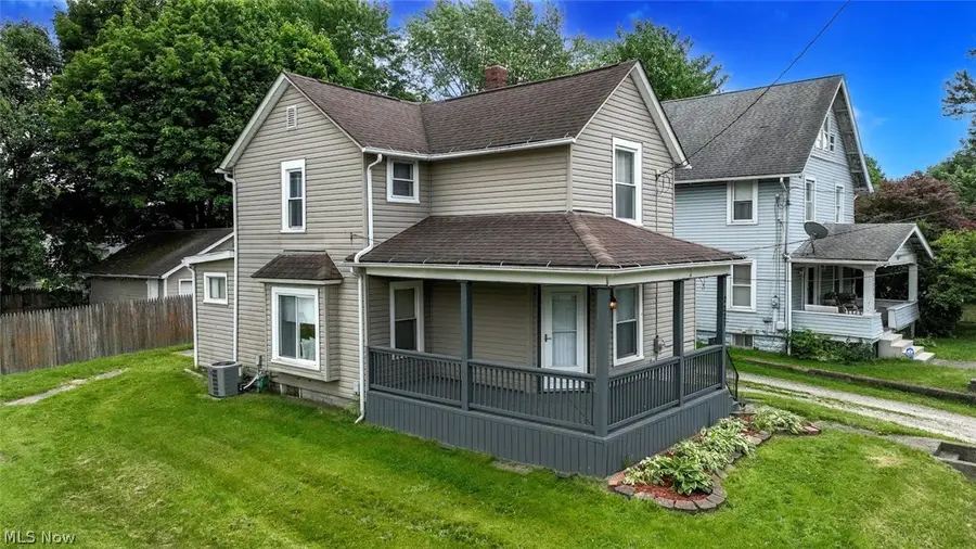 2221 9th Sw Street, Akron, OH 44314 - #2