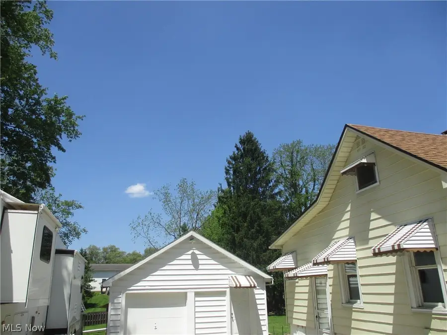411 Eastlawn Street, Geneva, OH 44041 - #2