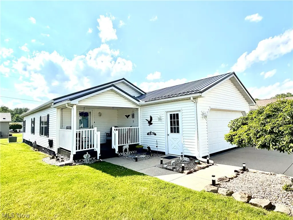 207 Polaris, Dover, OH 44622 - #1