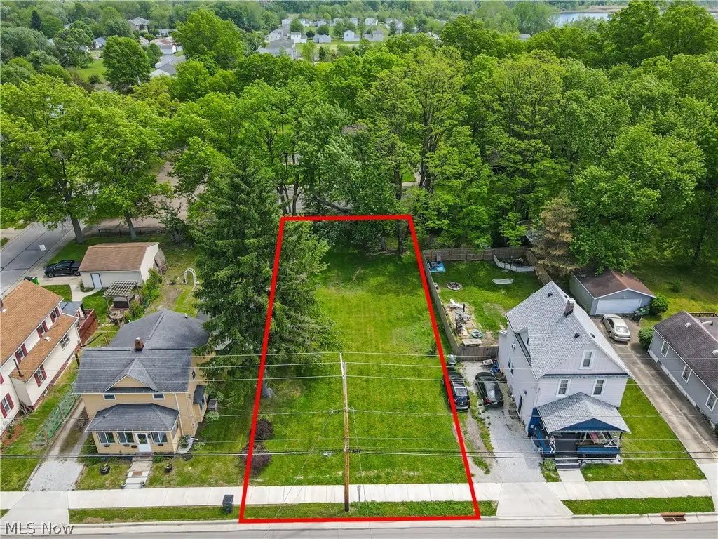 515 S Van Buren Avenue, Barberton, OH 44203 - #1