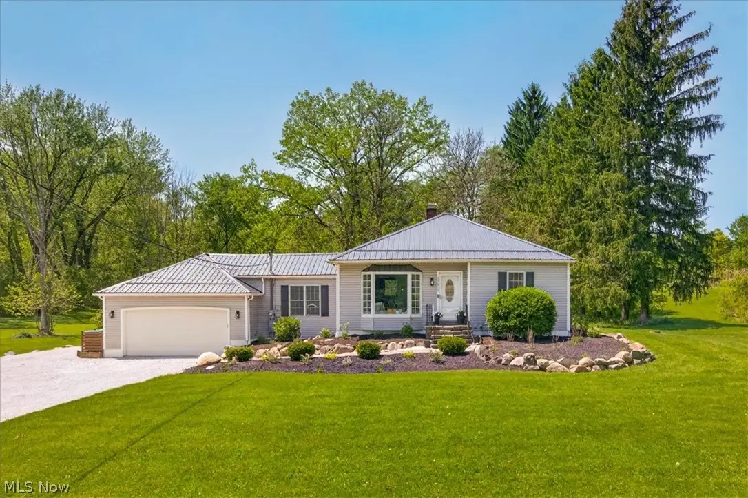 15812 Auburn Road, Newbury, OH 44065 - #1