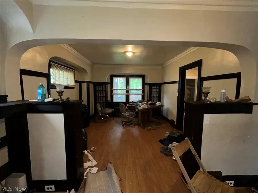 1315 E 143rd Street, East Cleveland, OH 44112 - #3