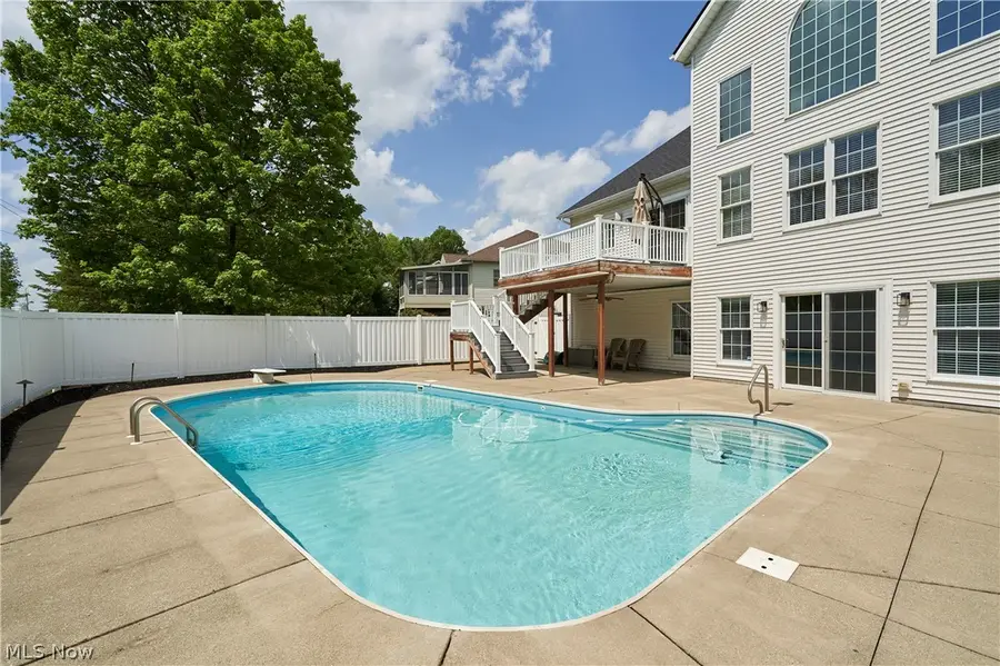 929 Hidden Valley Drive, Wadsworth, OH 44281 - #2