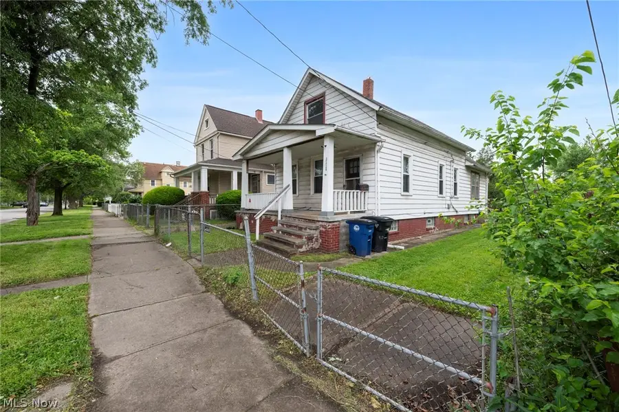 3524 Walton Avenue, Cleveland, OH 44113 - #2