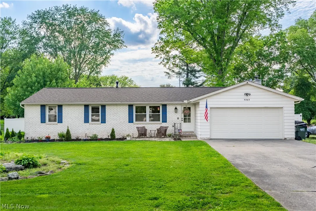 8263 Winterwood Nw Avenue, North Canton, OH 44720 - #1