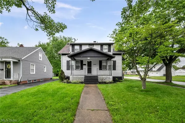 1603 Winchester Road, Lyndhurst, OH 44124