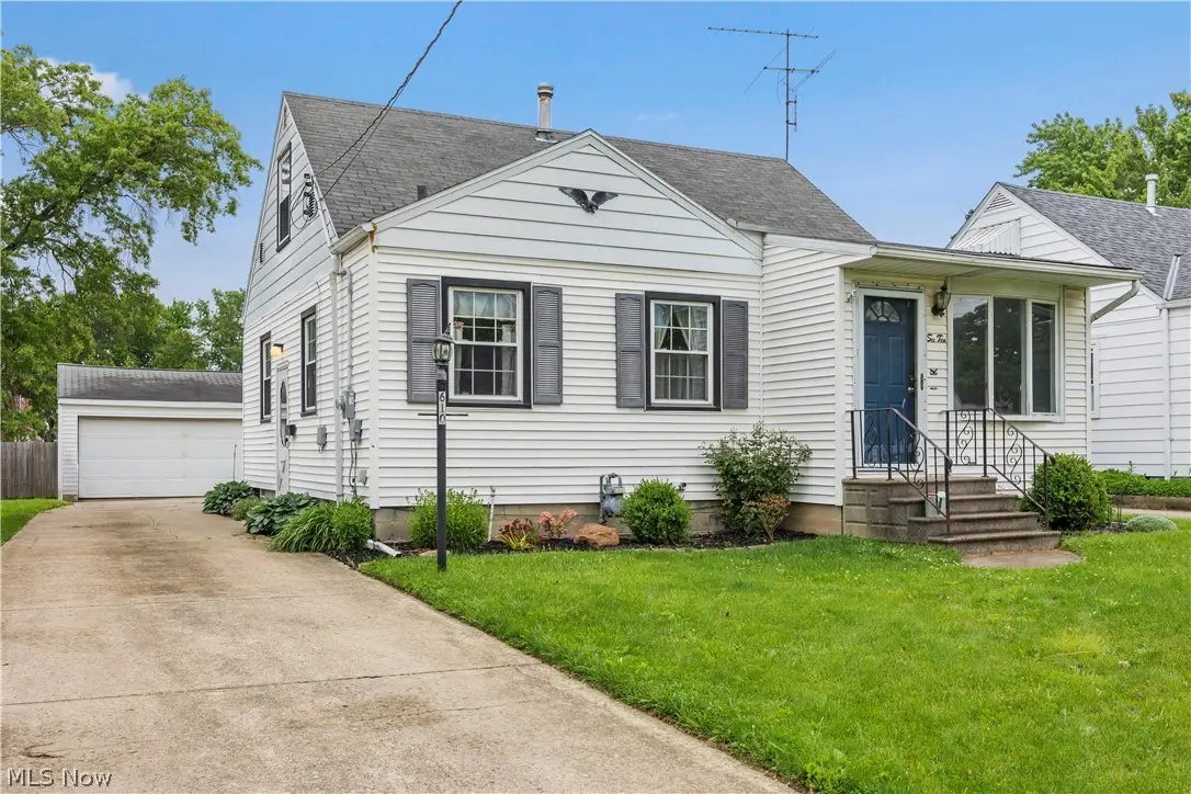 610 Princeton Avenue, Elyria, OH 44035 - #1