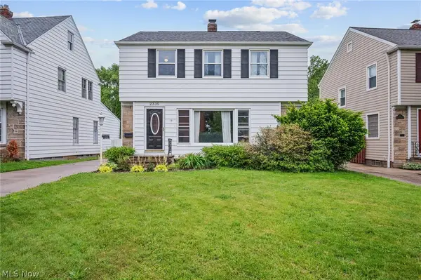 2335 Traymore Road, University Heights, OH 44118