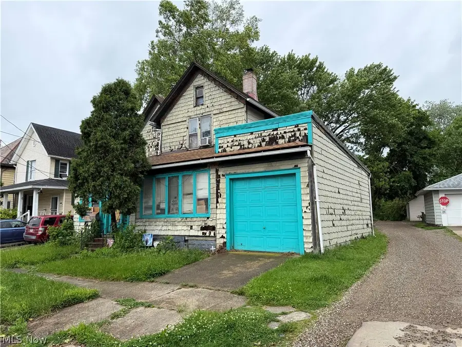 815 Amherst Ne Road, Massillon, OH 44646 - #3
