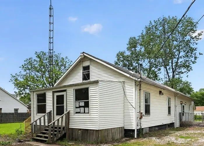 517 Dewitt Street, Lorain, OH 44055 - #2